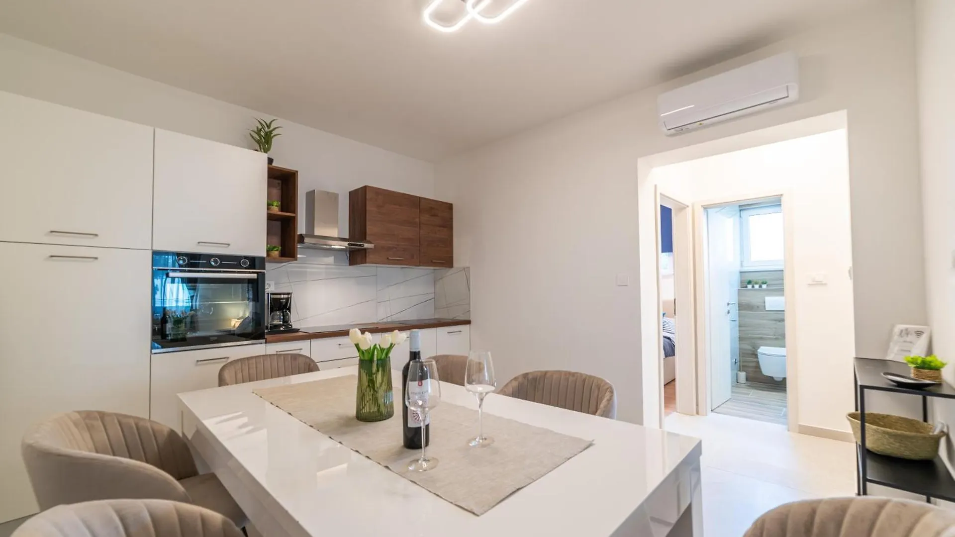 Apartment Apartmani Sunset Rab Town Croatia